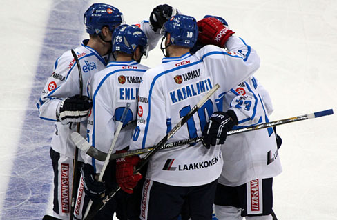 Do domácího turnaje vstoupili finští hokejisté vítězně. Ve výtečné atmosféře udolali Rusko